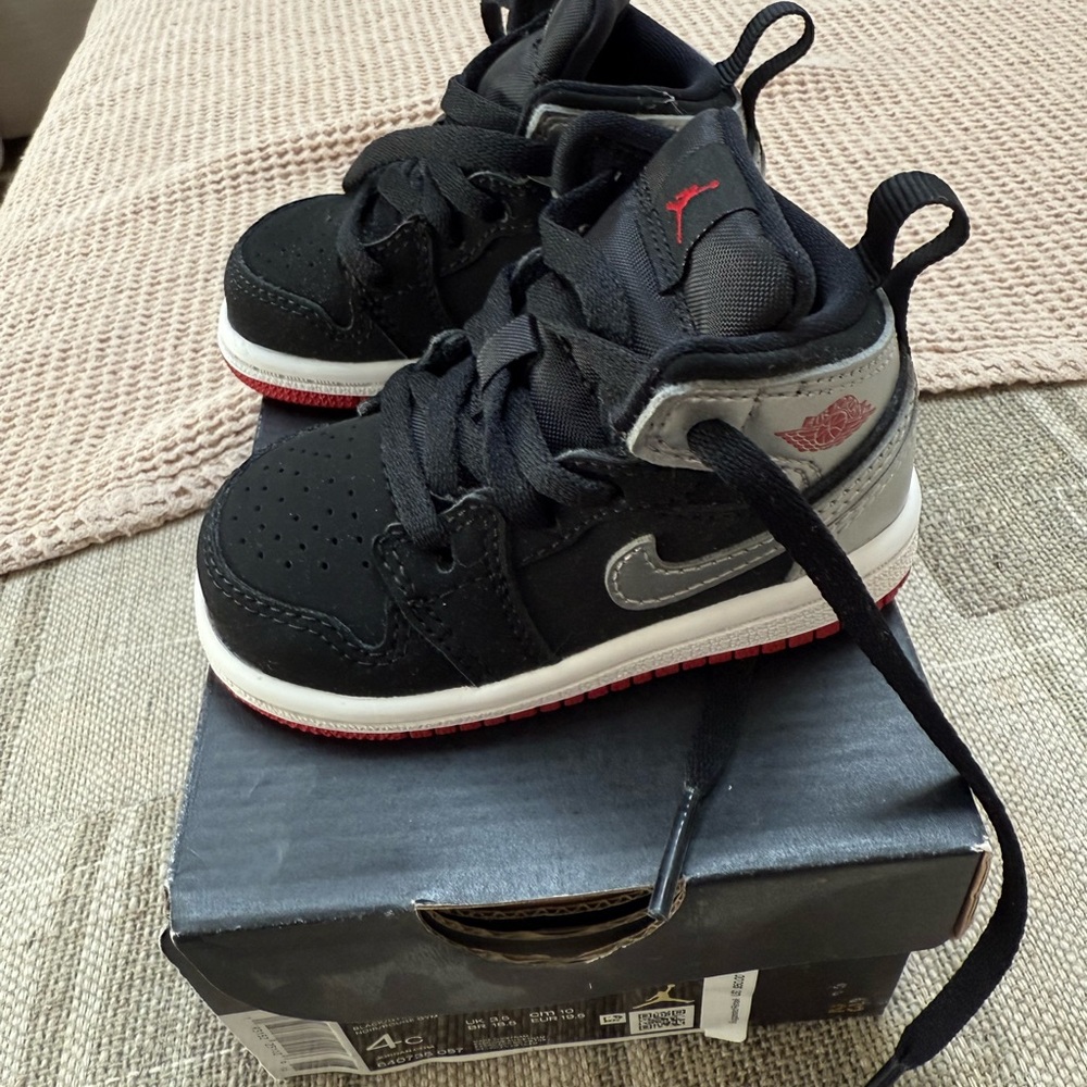 Jordan Kids Black and Red Sneakers